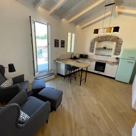 Sun Luxury In Centro Storico 基亚瓦里