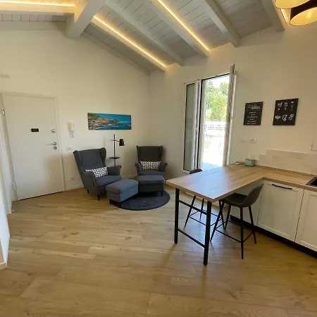 Sun Luxury In Centro Storico Apartment